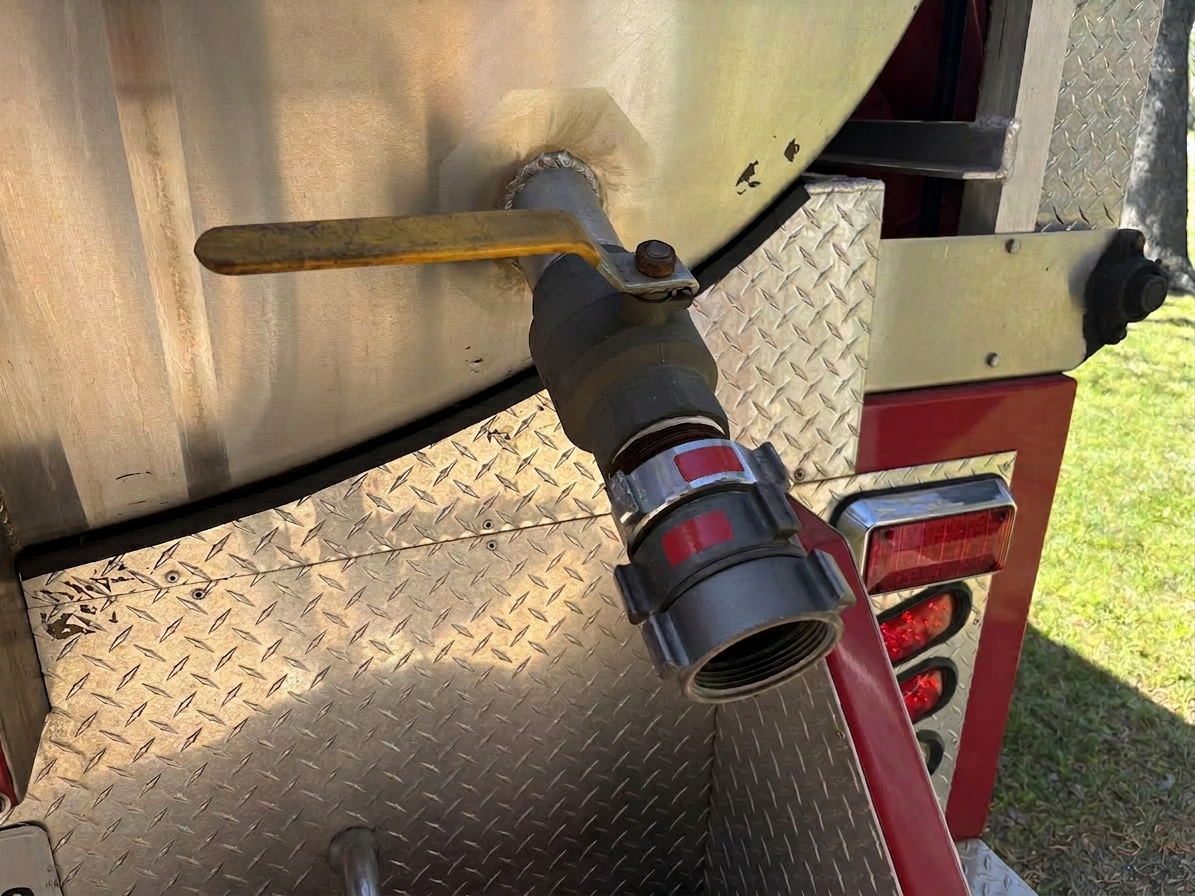 2005 Kenworth Pumper Tanker - image 16
