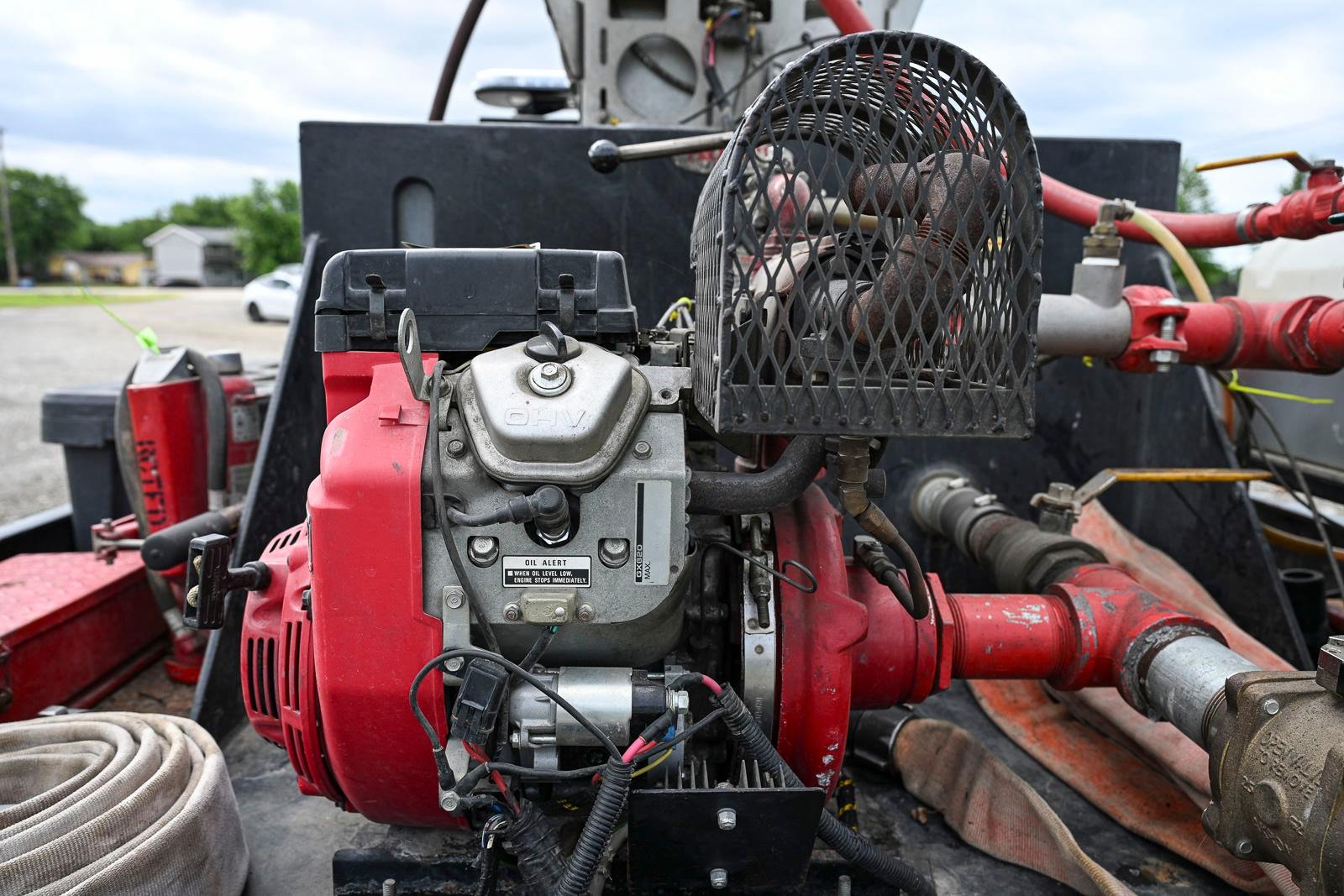 2001 Chevrolet 2500HD 4x4 Brush Truck - image 34