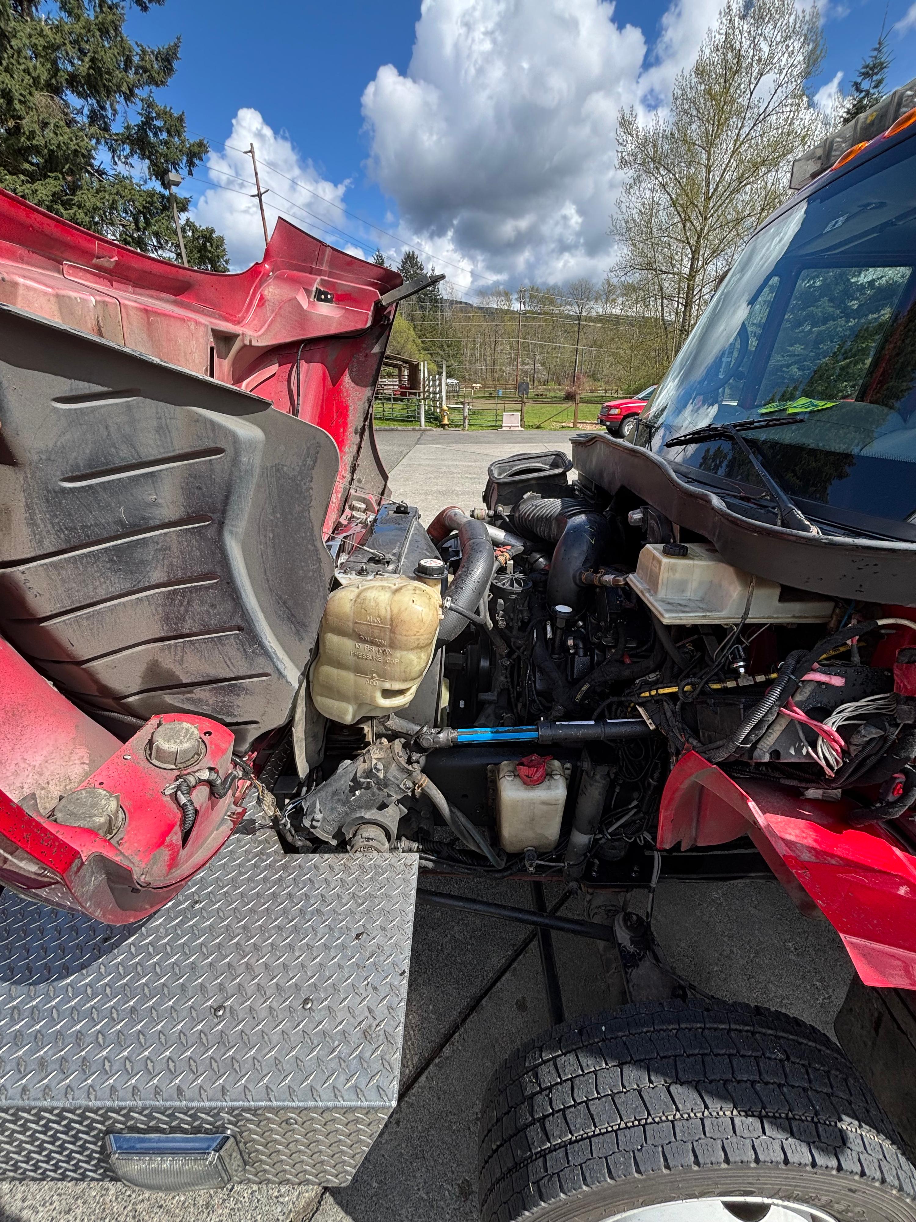 2008 H&W International 4x4 Pumper - image 6