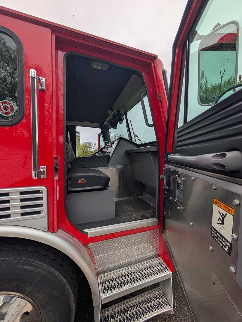 2000 American LaFrance Metropolitan Pumper — photo 6