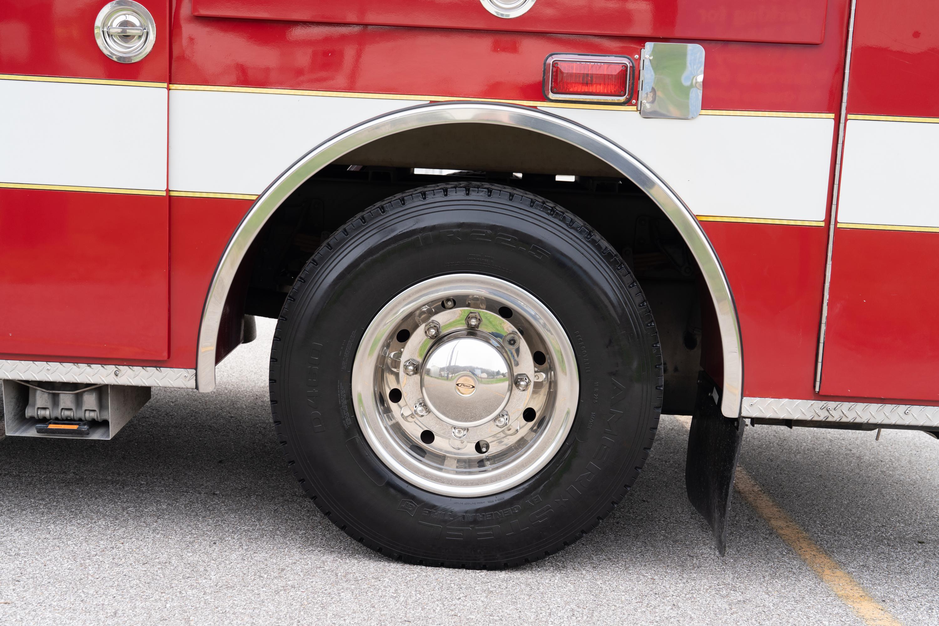 2000 Pierce Contender Pumper - image 22