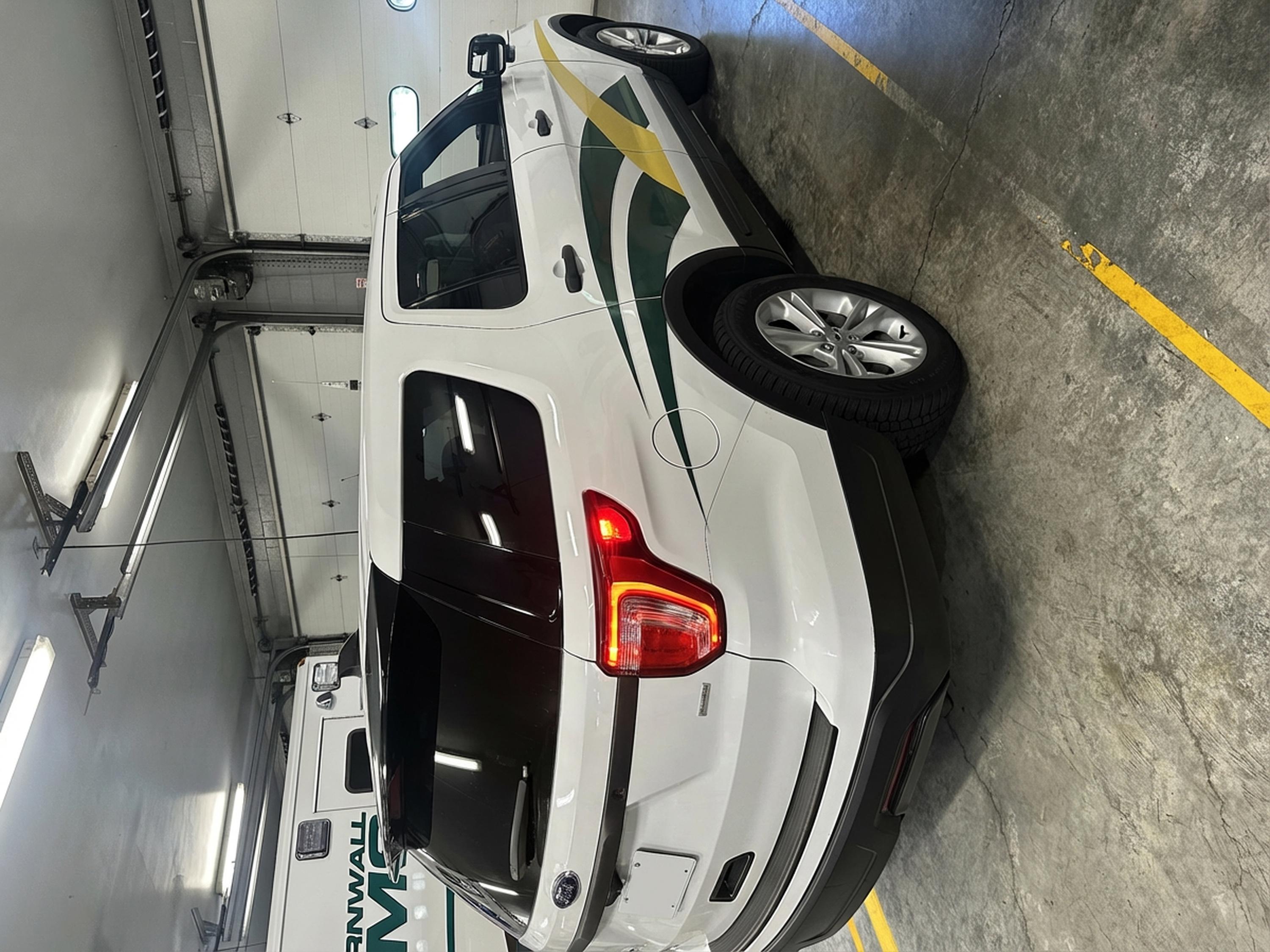 2018 Ford Explorer 4x4 Command Unit - image 7