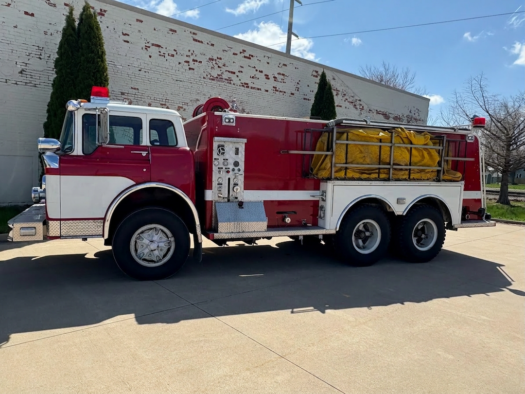 1978 Alexis Ford Pumper Tanker