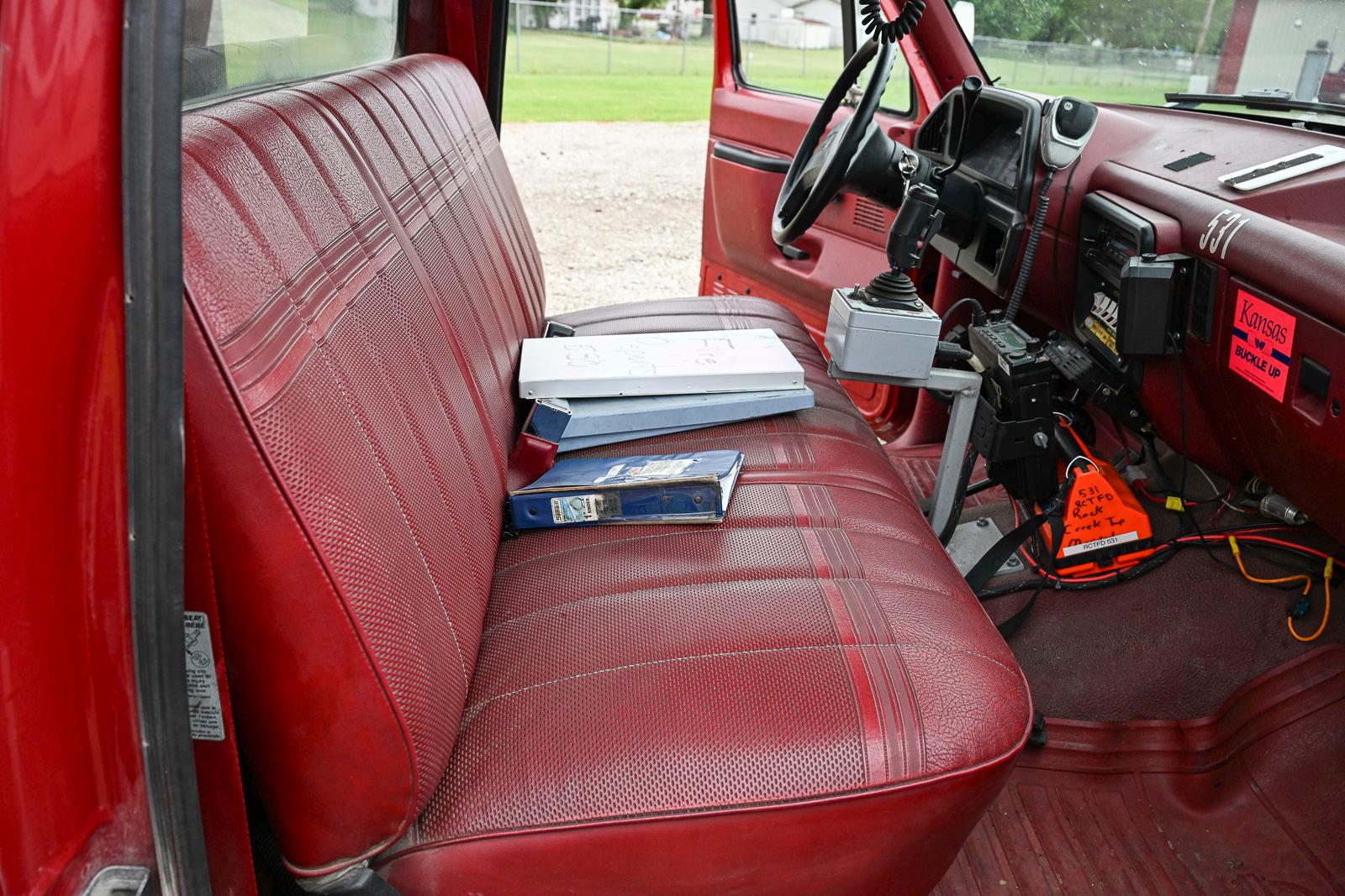 1990 Ford F350 4x4 Brush Truck - image 18