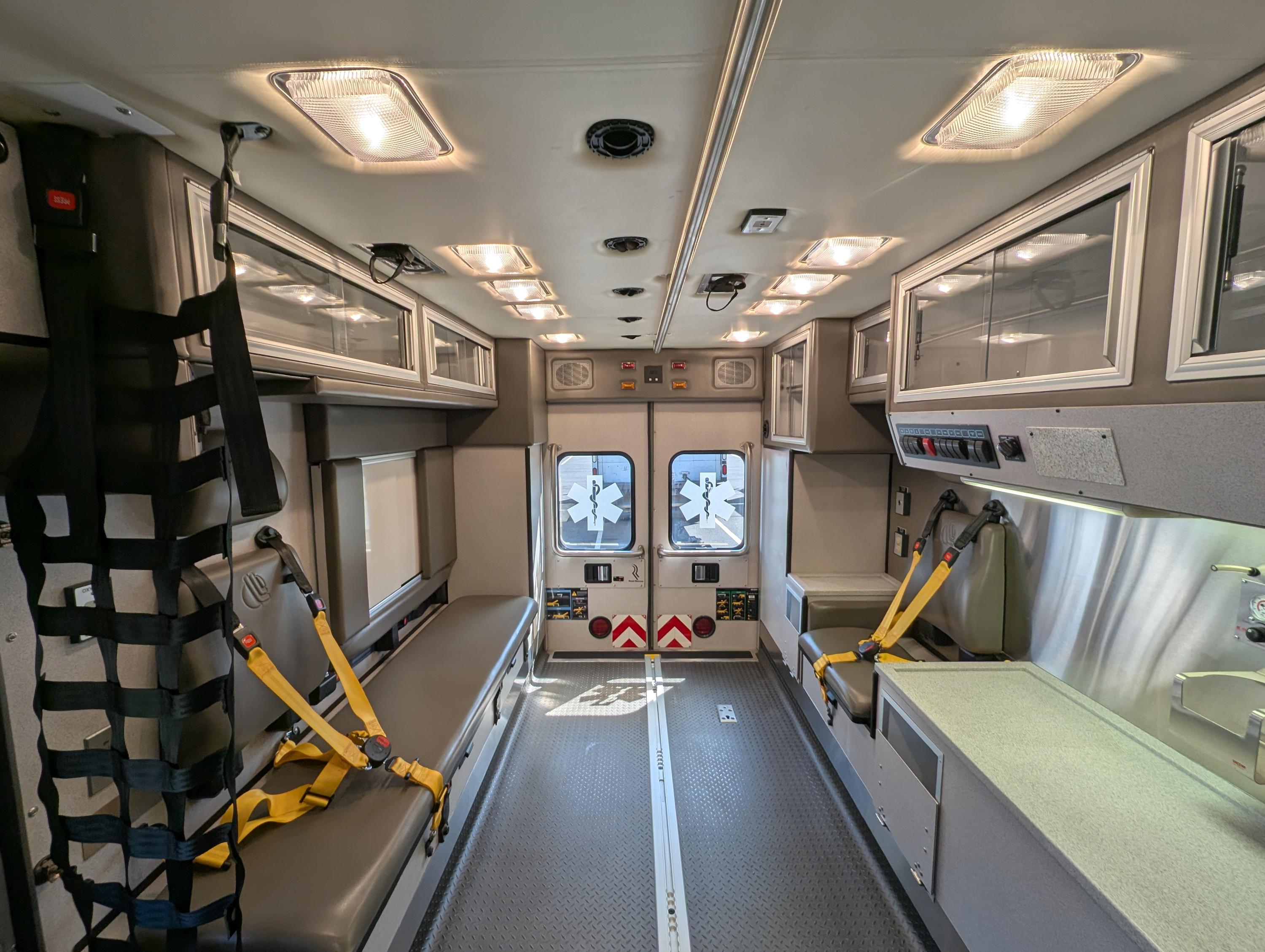 2008 Road Rescue Ford Type III Ambulance - image 28