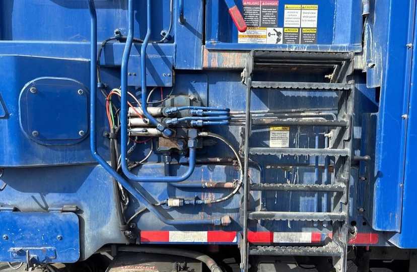 2019 Autocar Heil Automated Side Loader — photo 8