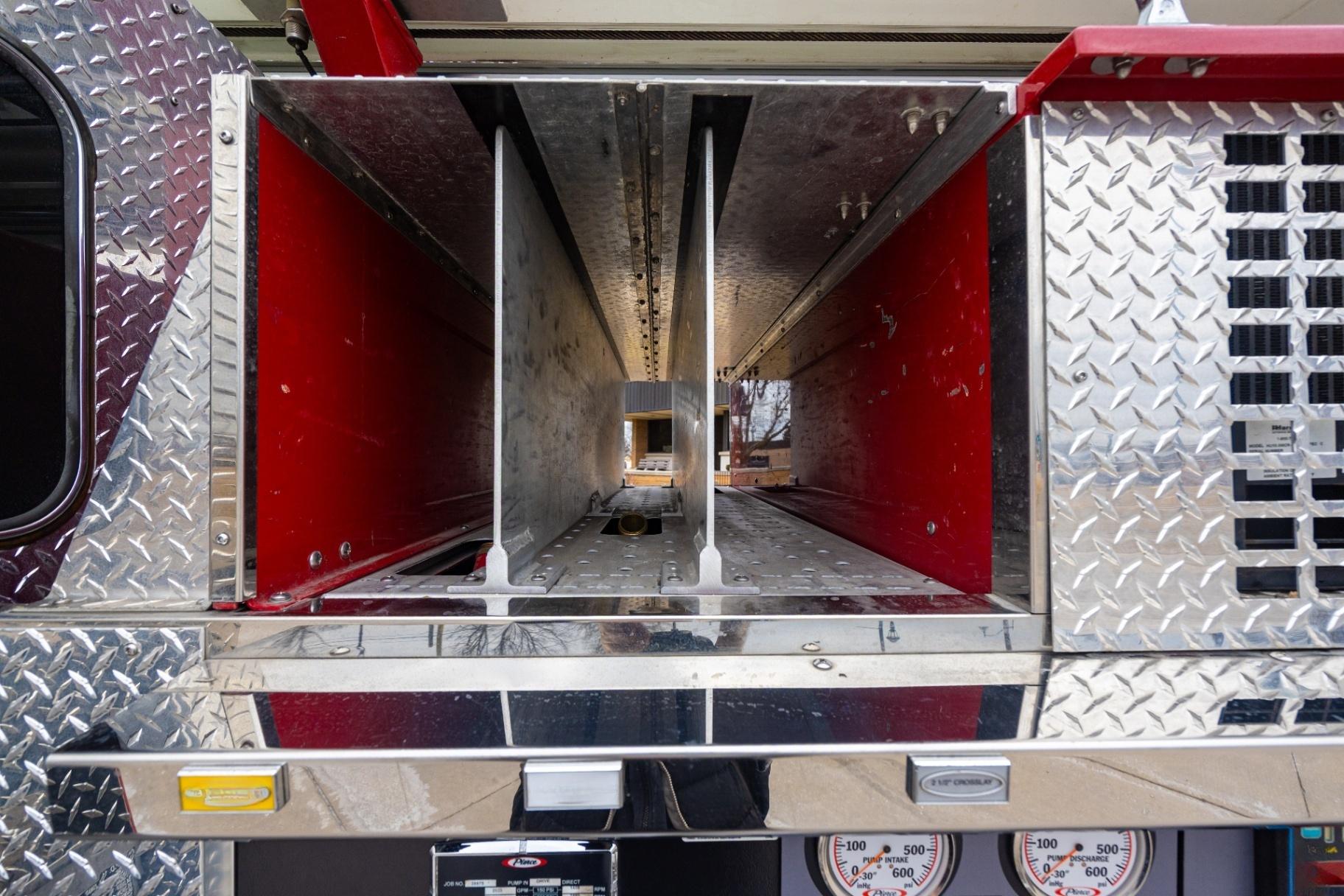 2016 Pierce Velocity 100' Quint - image 62