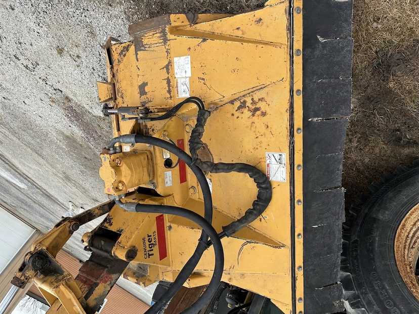 NEW HOLLAND TS110 UTILITY TRACTOR WITH TIGER BOOM MOWER AND QUICKE 3560 FRONT END LOADER — photo 2