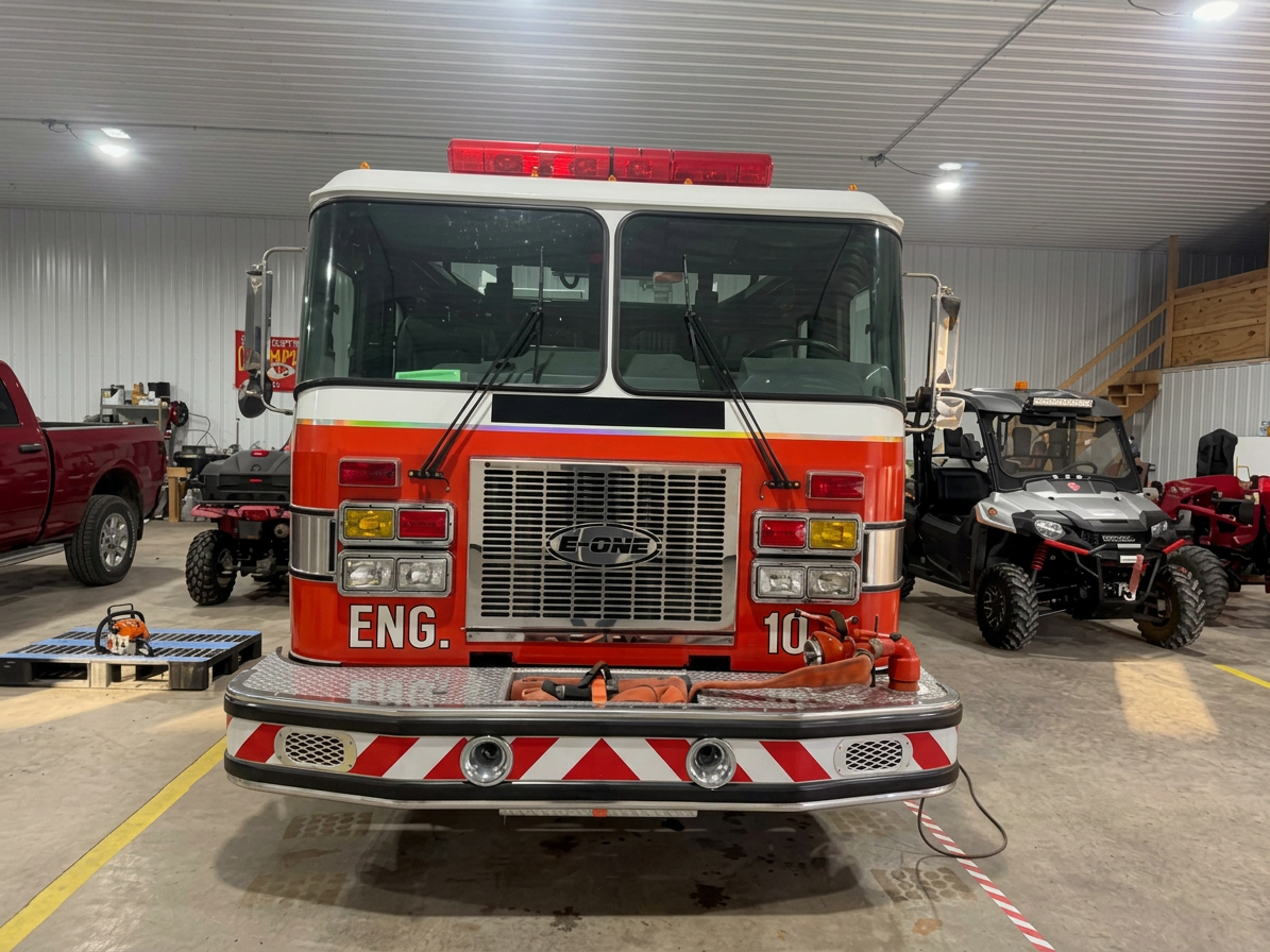 1994 E-One Cyclone TC Pumper Tanker - image 3