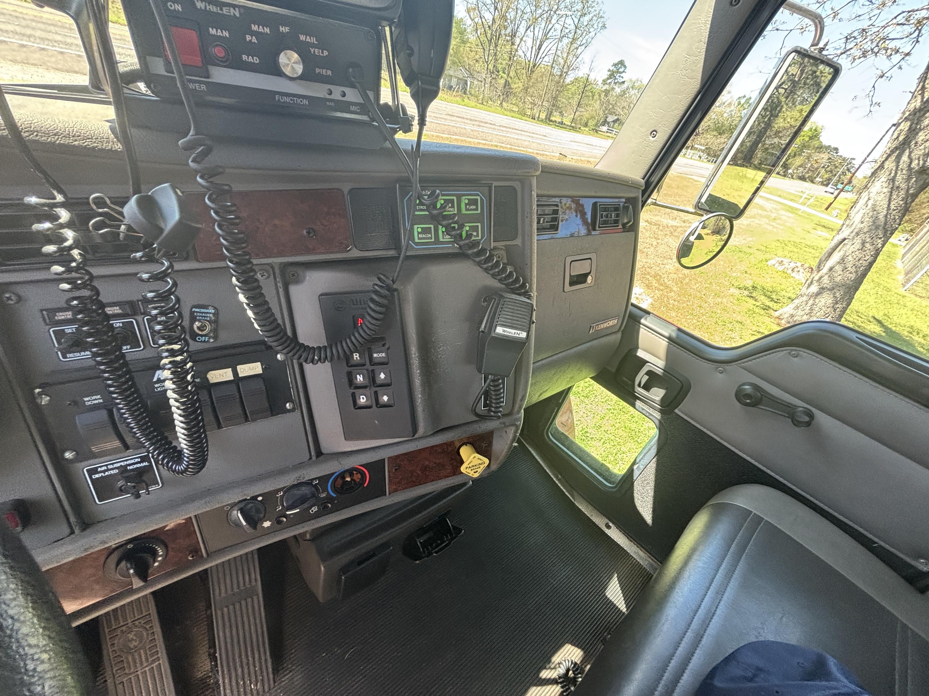 2005 Kenworth Pumper Tanker - image 7