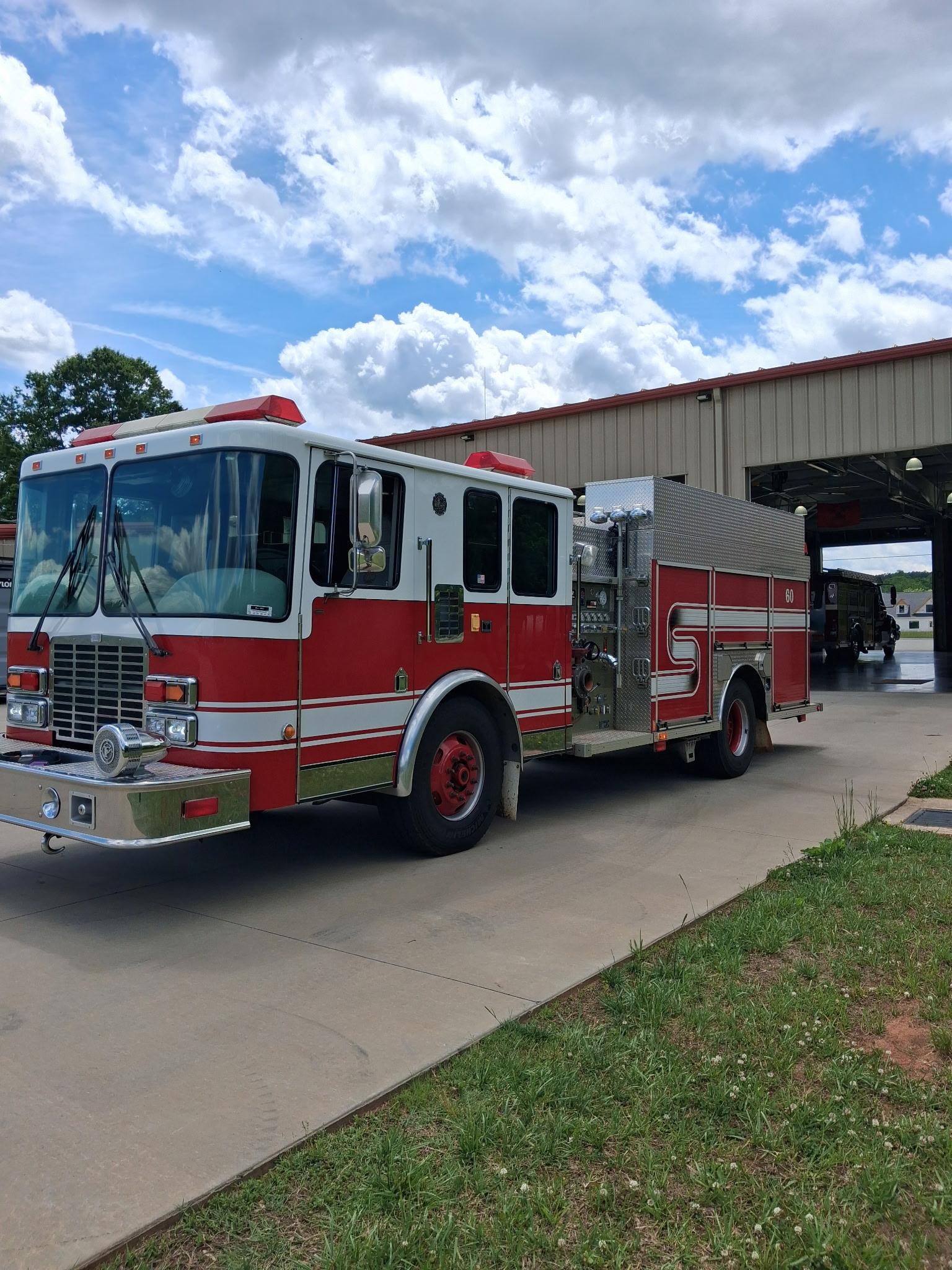 2001 Central States HME Pumper - image 3