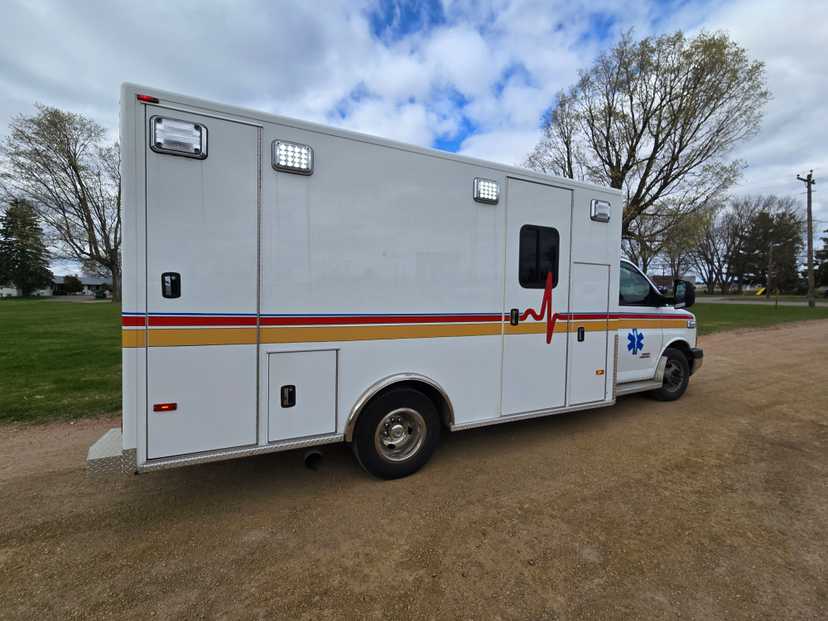 2013 PL-Custom Chevrolet Type III Ambulance