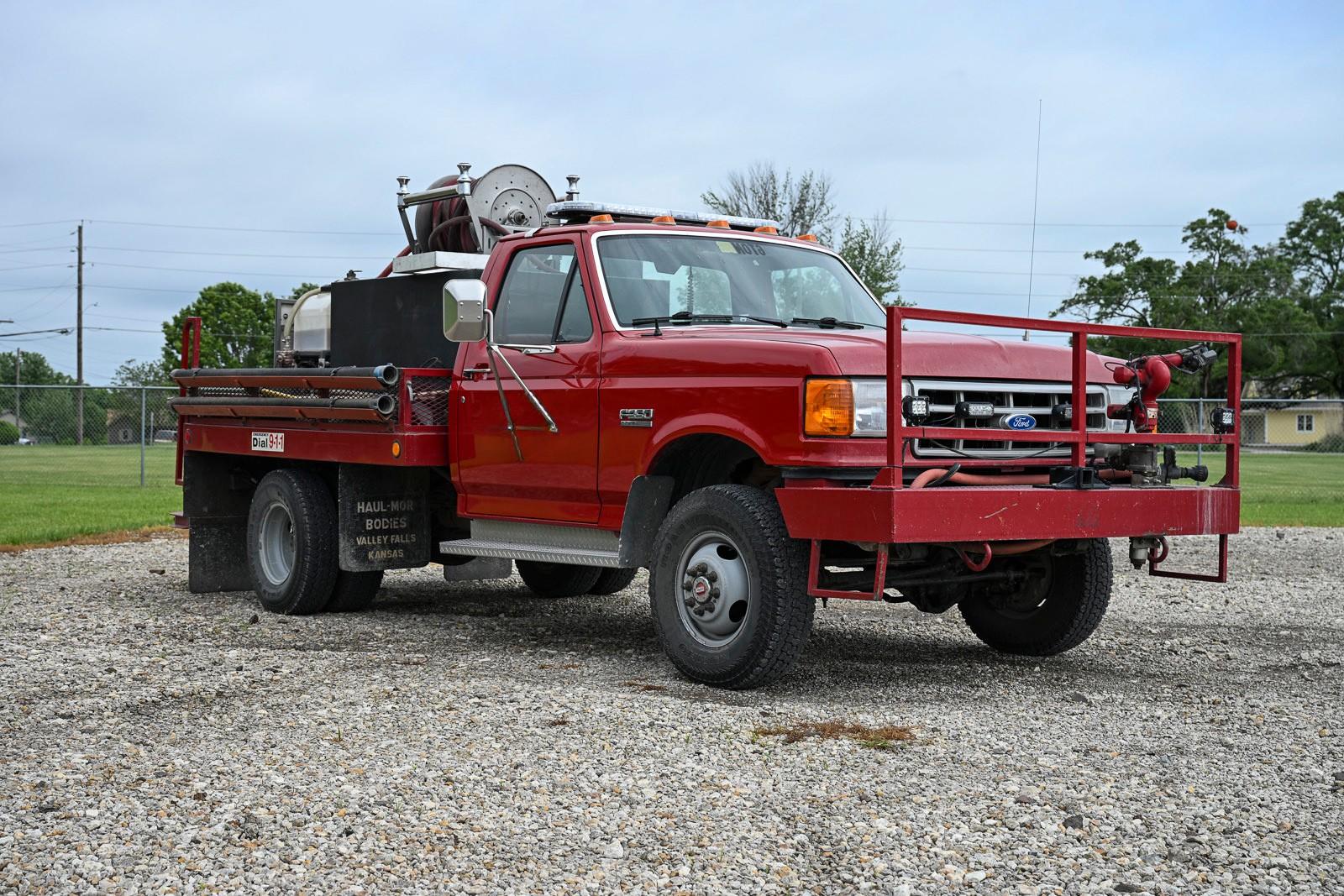 1990 Ford F350 4x4 Brush Truck - image 4