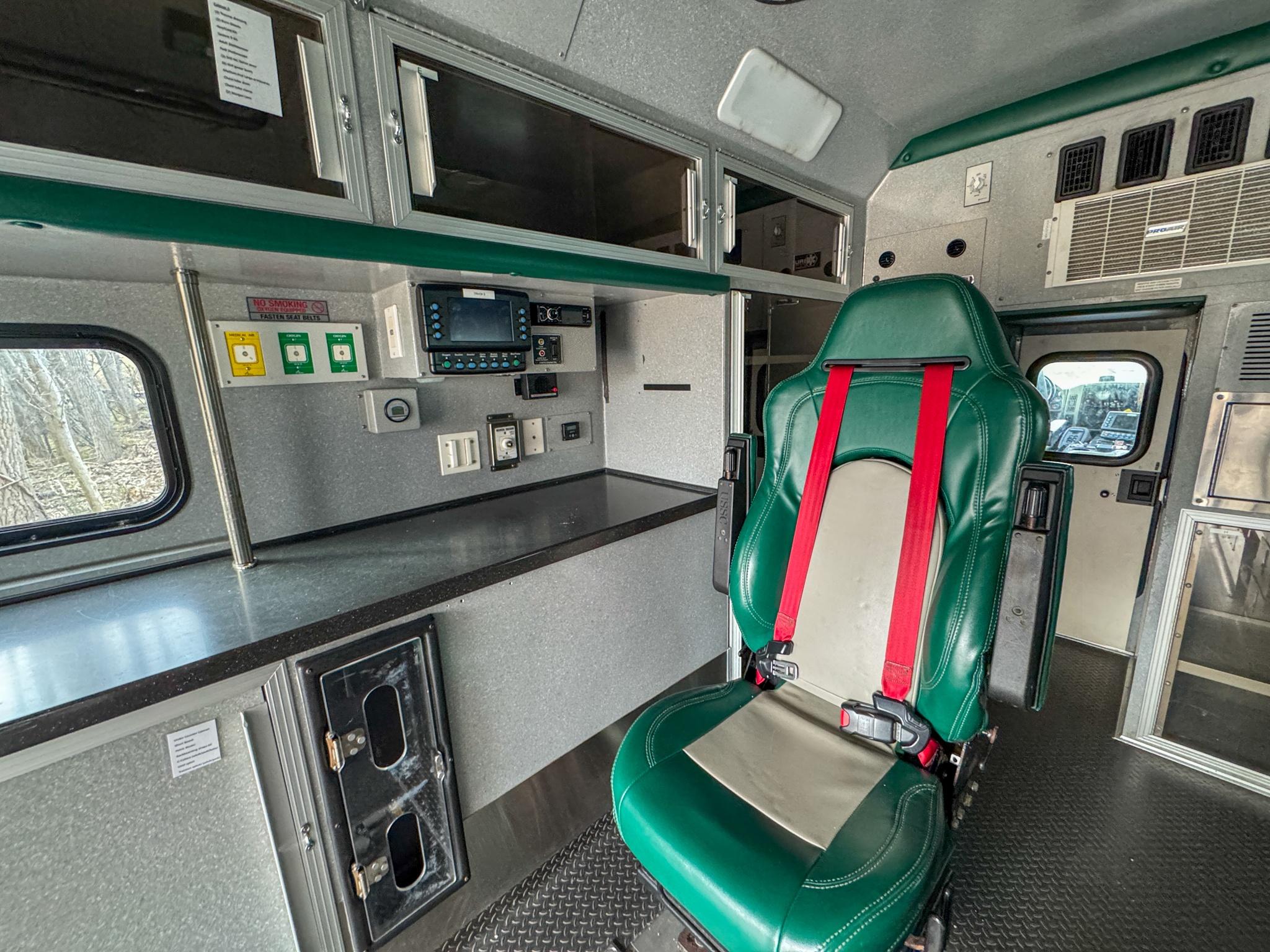 2016 Braun International Type I (2) Available Ambulance - image 12