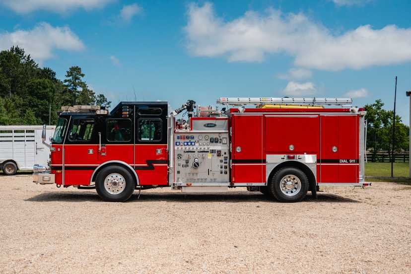 2008 E-One Pumper — photo 3