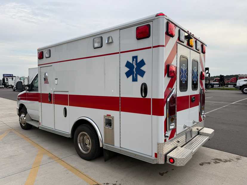 2023 Wheeled Coach Ford Type III Ambulance — photo 4