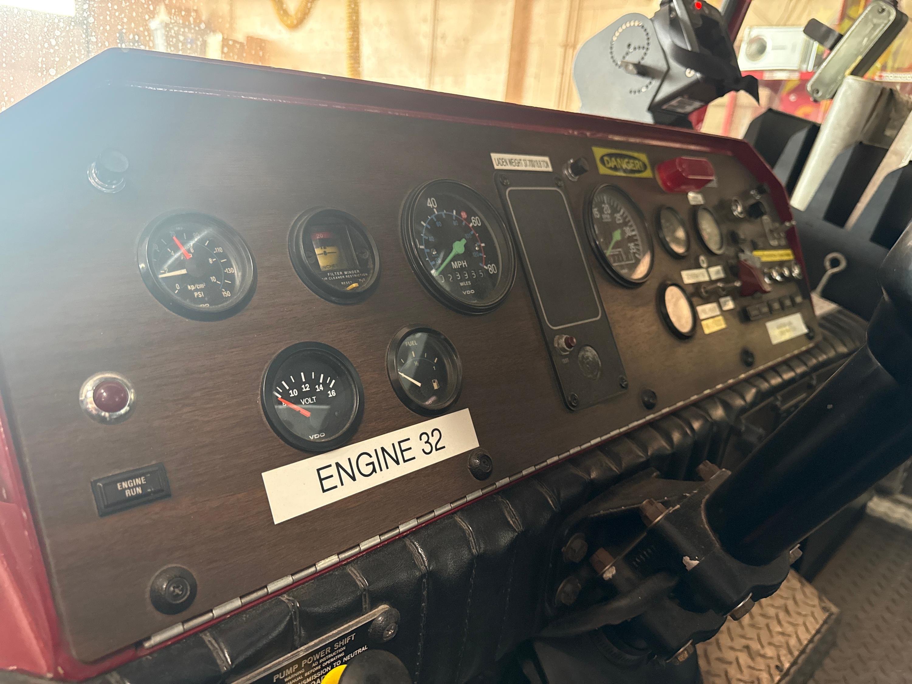 1988 E-One Pumper - image 13