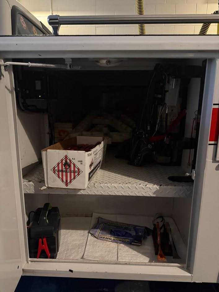 2003 Ford Command Unit — photo 7