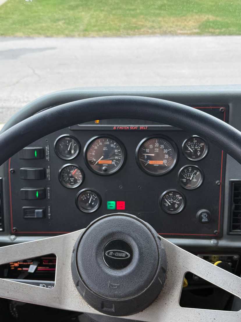 1997 E-One Telesquirt 50' Telesquirt — photo 8