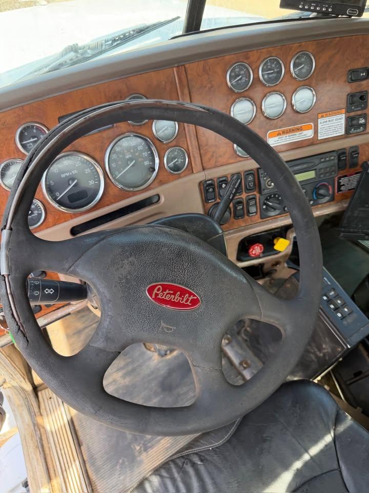 2008 Peterbilt Roll-Off - image 13
