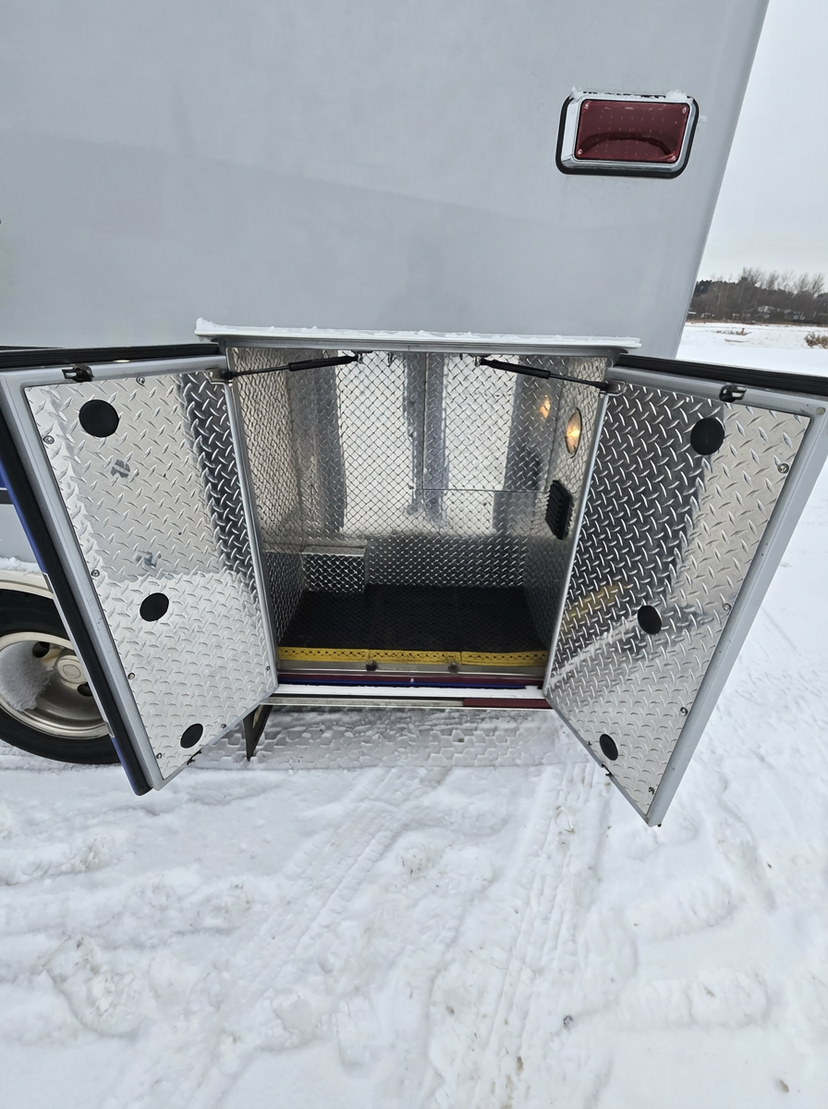2010 MedTec Ford Type III Ambulance — photo 7