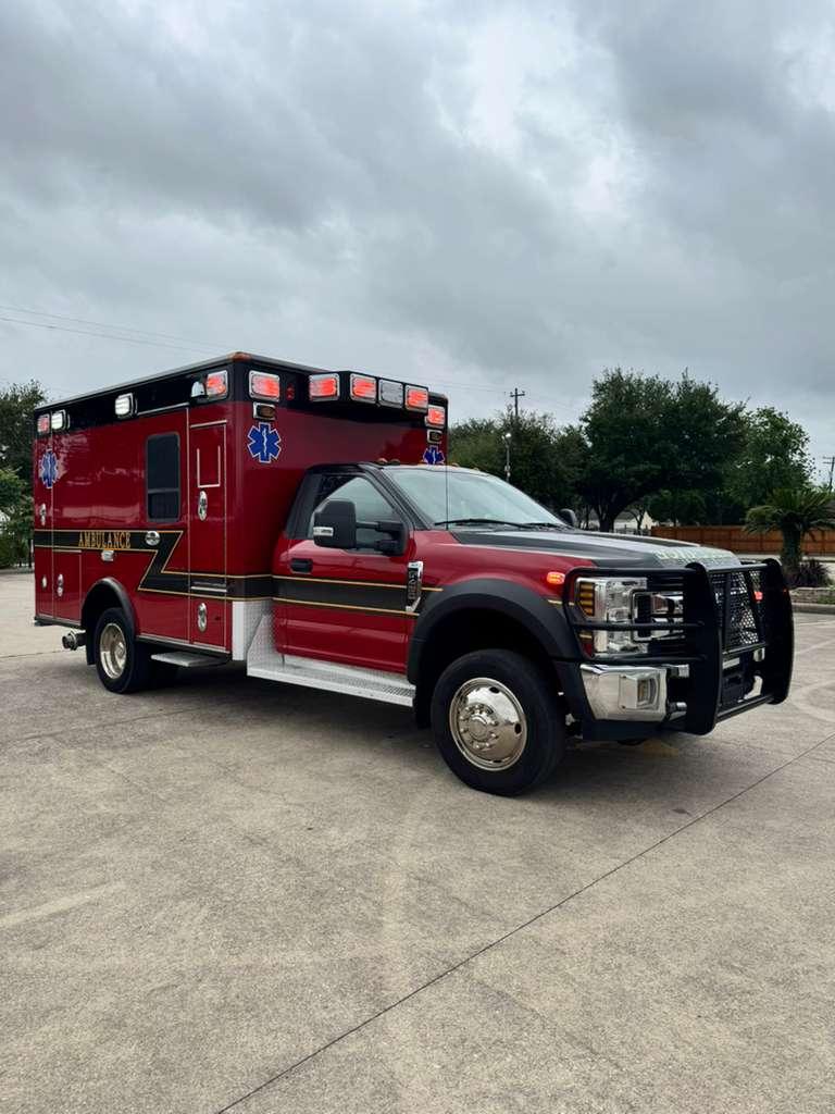 2019 Ford Type I Ambulance - image 7