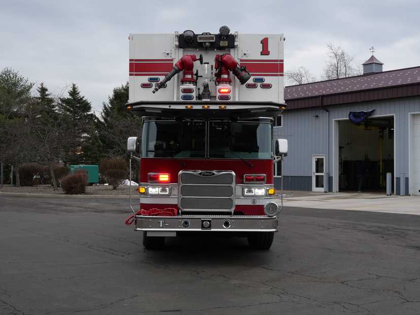 2008 Pierce Arrow XT 100' Quint — photo 5