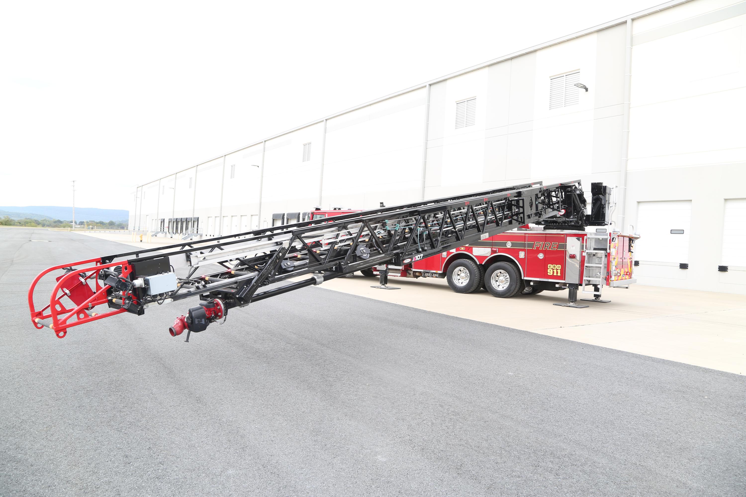 2020 Pierce Arrow XT 107' Quint - image 4