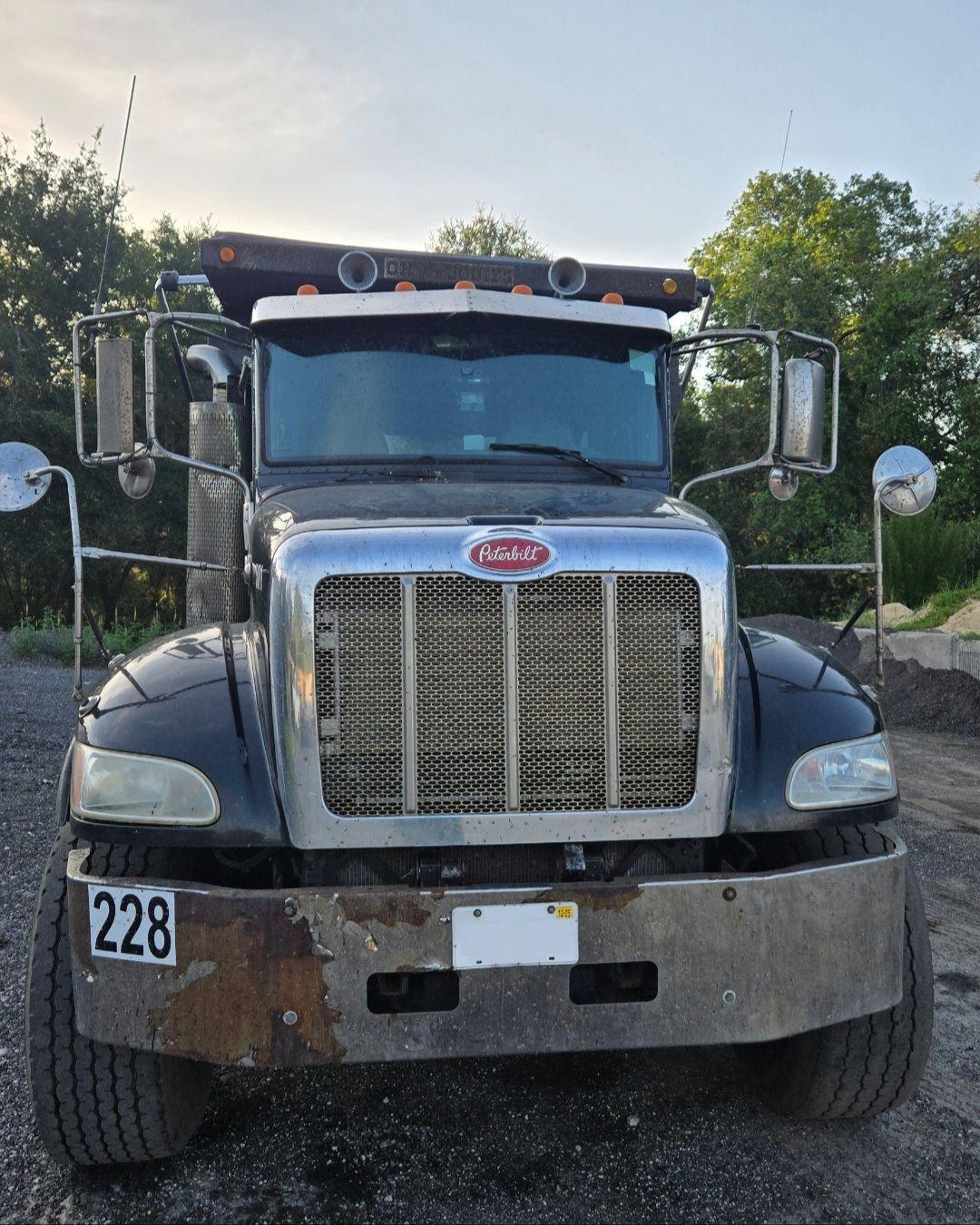 2018 Peterbilt 348 Dump Truck - image 3