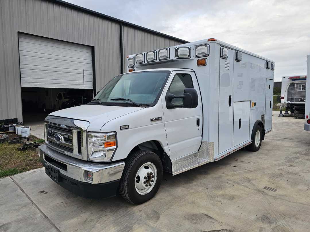 2025 Ford E-450 Ambulance