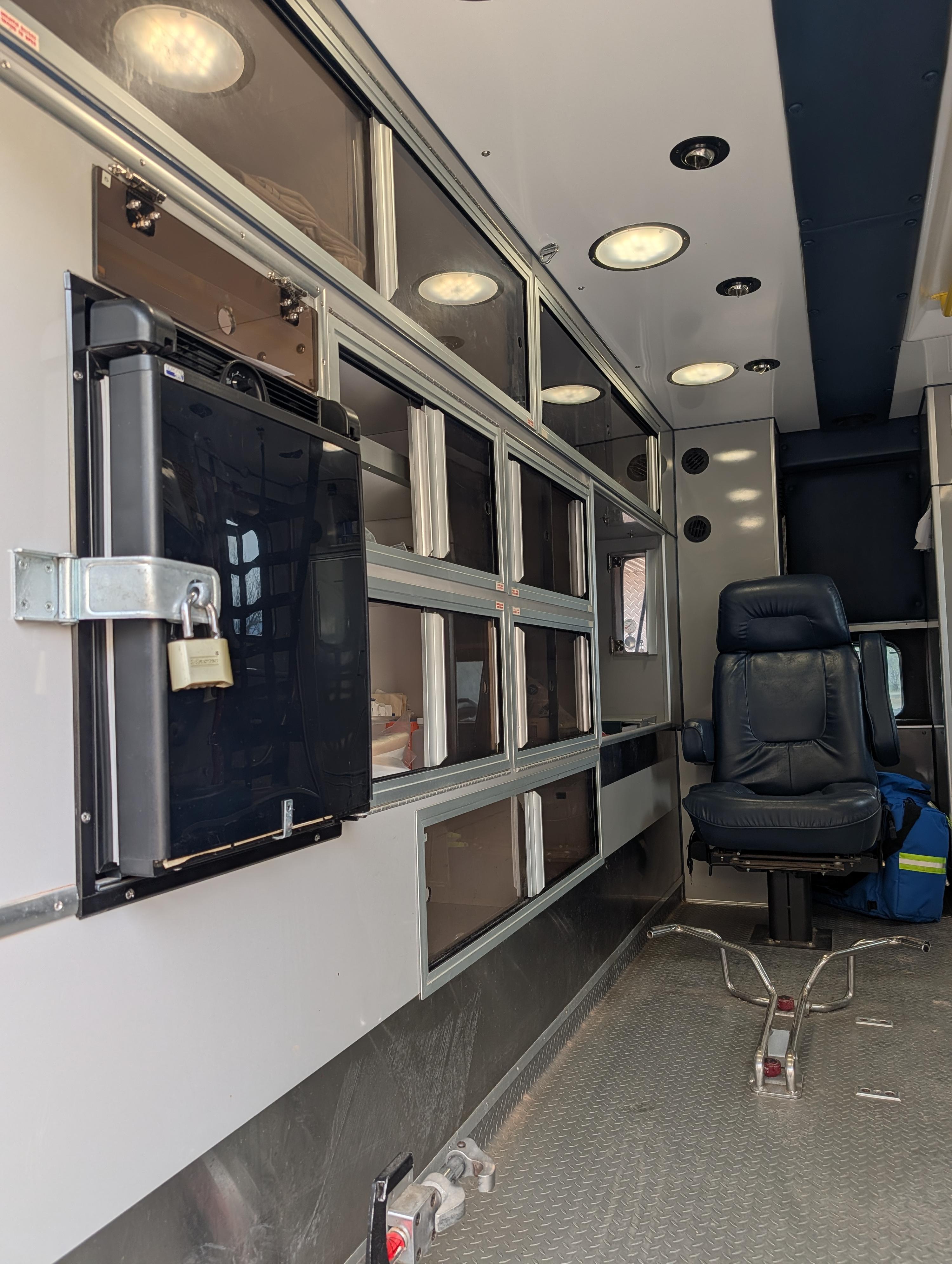 2013 Ford 4x4 Type I Ambulance - image 13