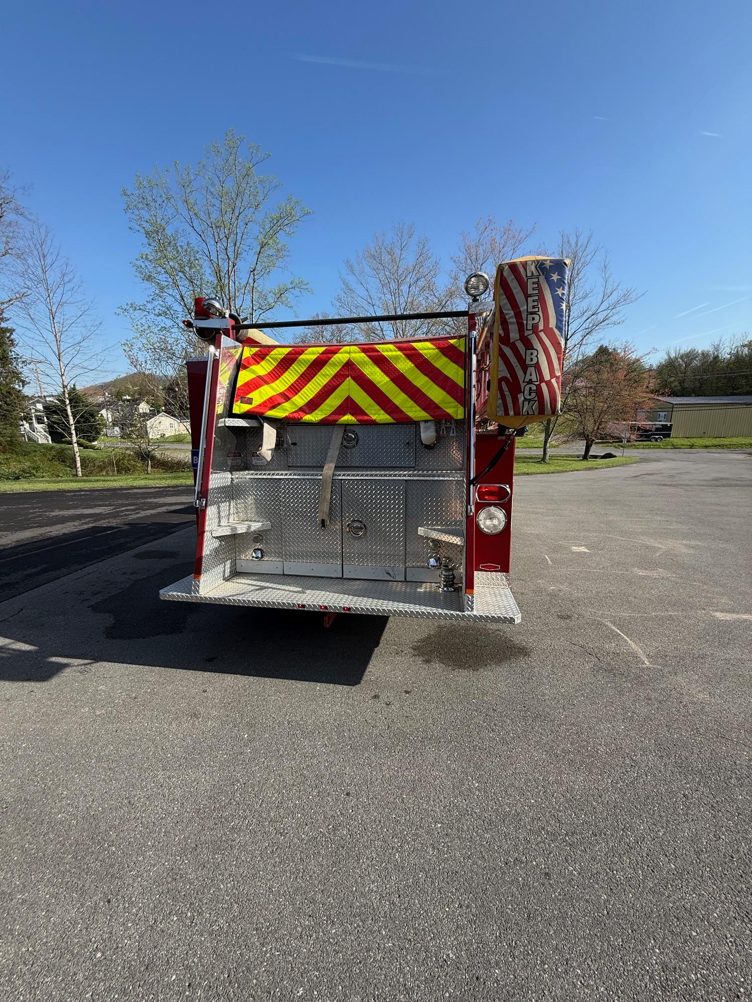 1994 Pierce Saber Pumper - image 9