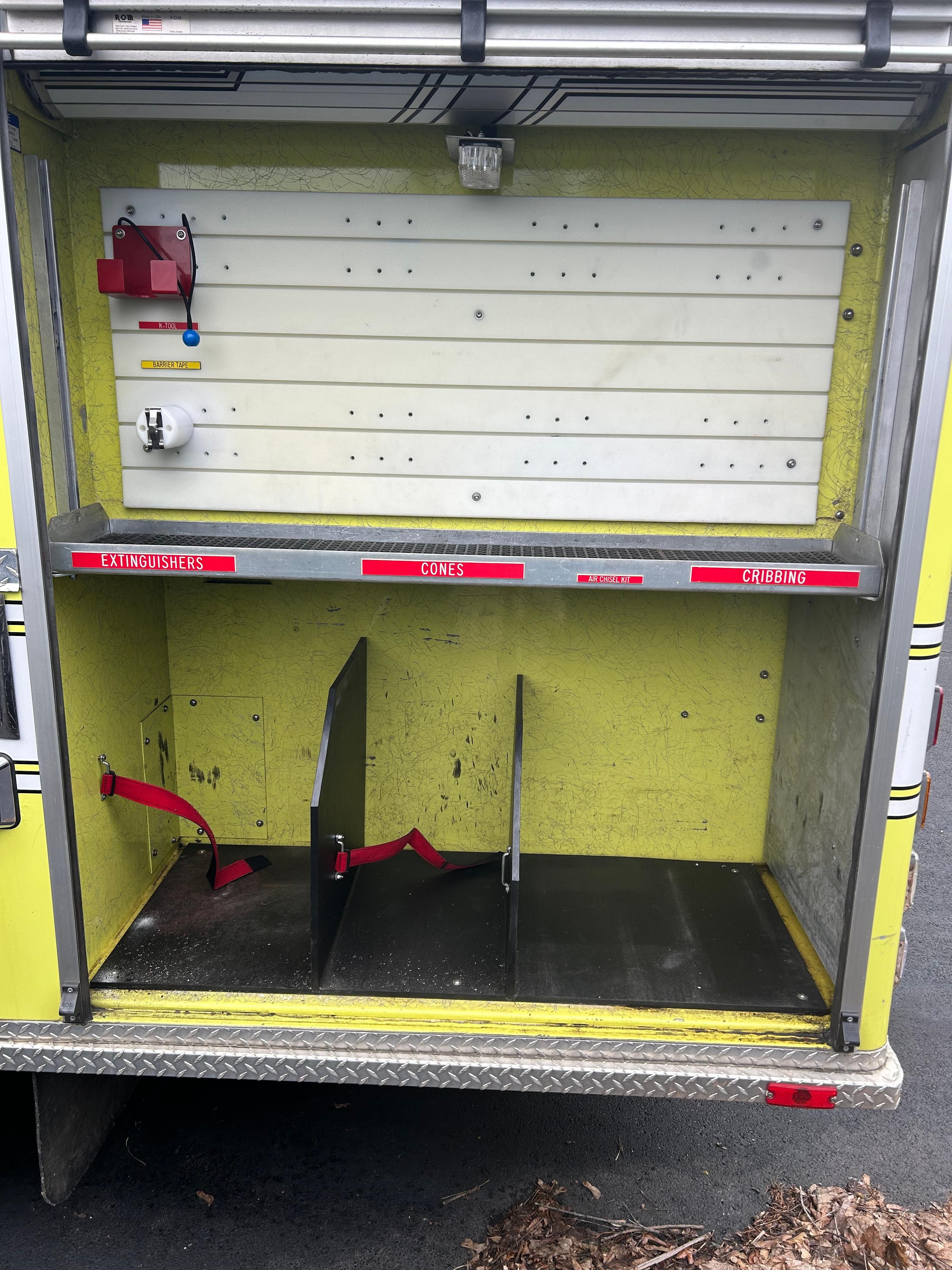 2005 KME Predator Pumper - image 12