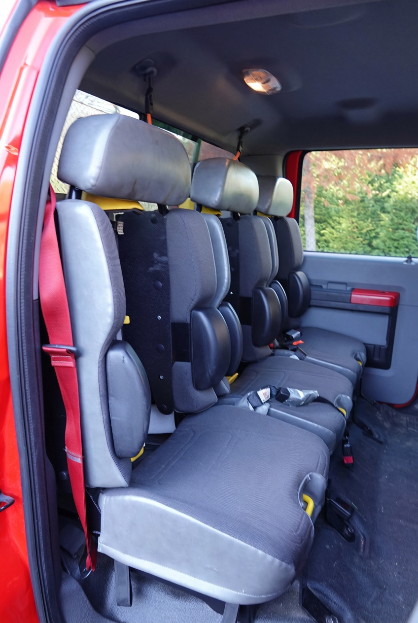 2012 Ford F-550 Light Rescue - image 9