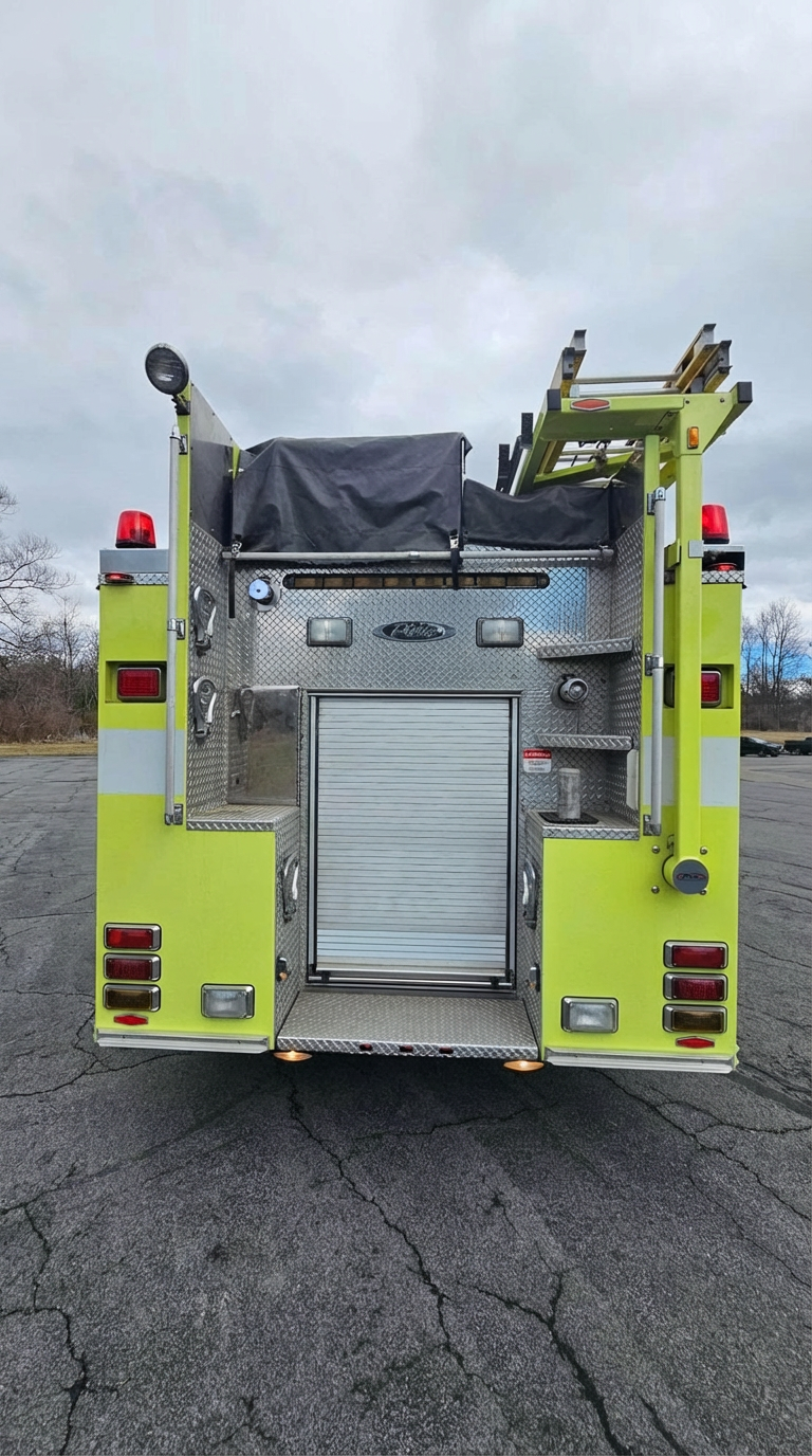 2004 Pierce Quantum Pumper — photo 6