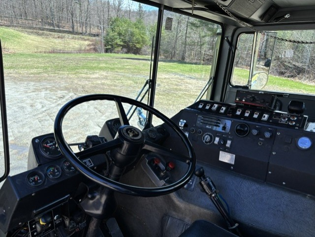 1988 Mack Pumper - image 12