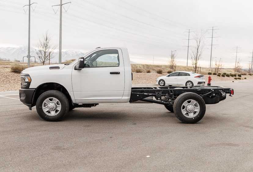 2024 Ram 3500 Regular Cab 4x4 Cab Chassis — photo 5