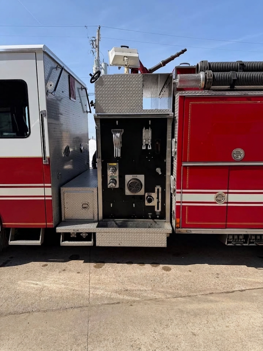 1996 Pumper - image 12
