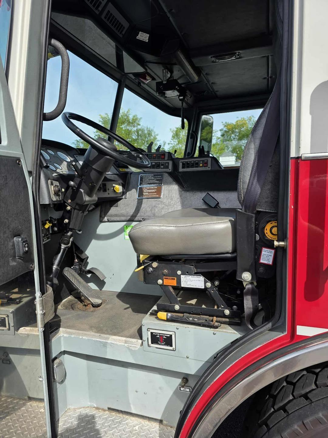 1999 Pierce Dash 105' Quint - image 30