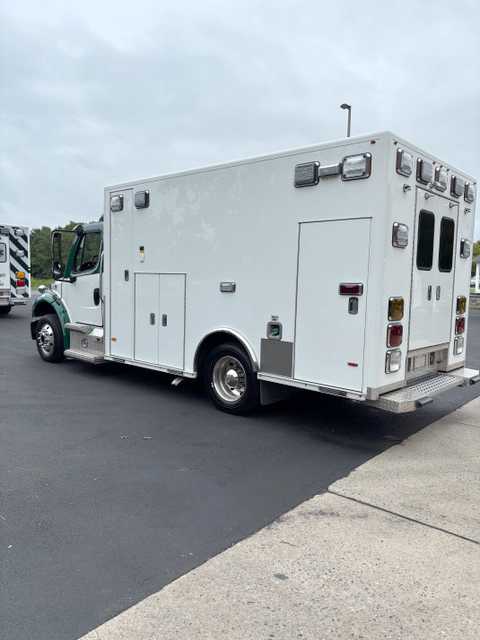 2019 PL-Custom Freightliner Type I Ambulance — photo 8