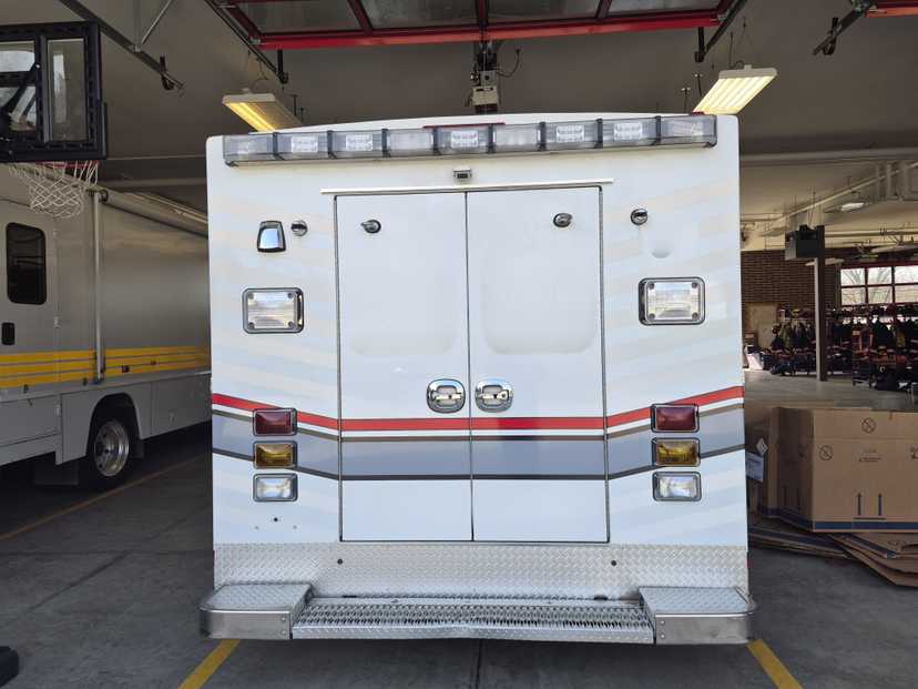2011 Braun Ford Type III Ambulance — photo 5