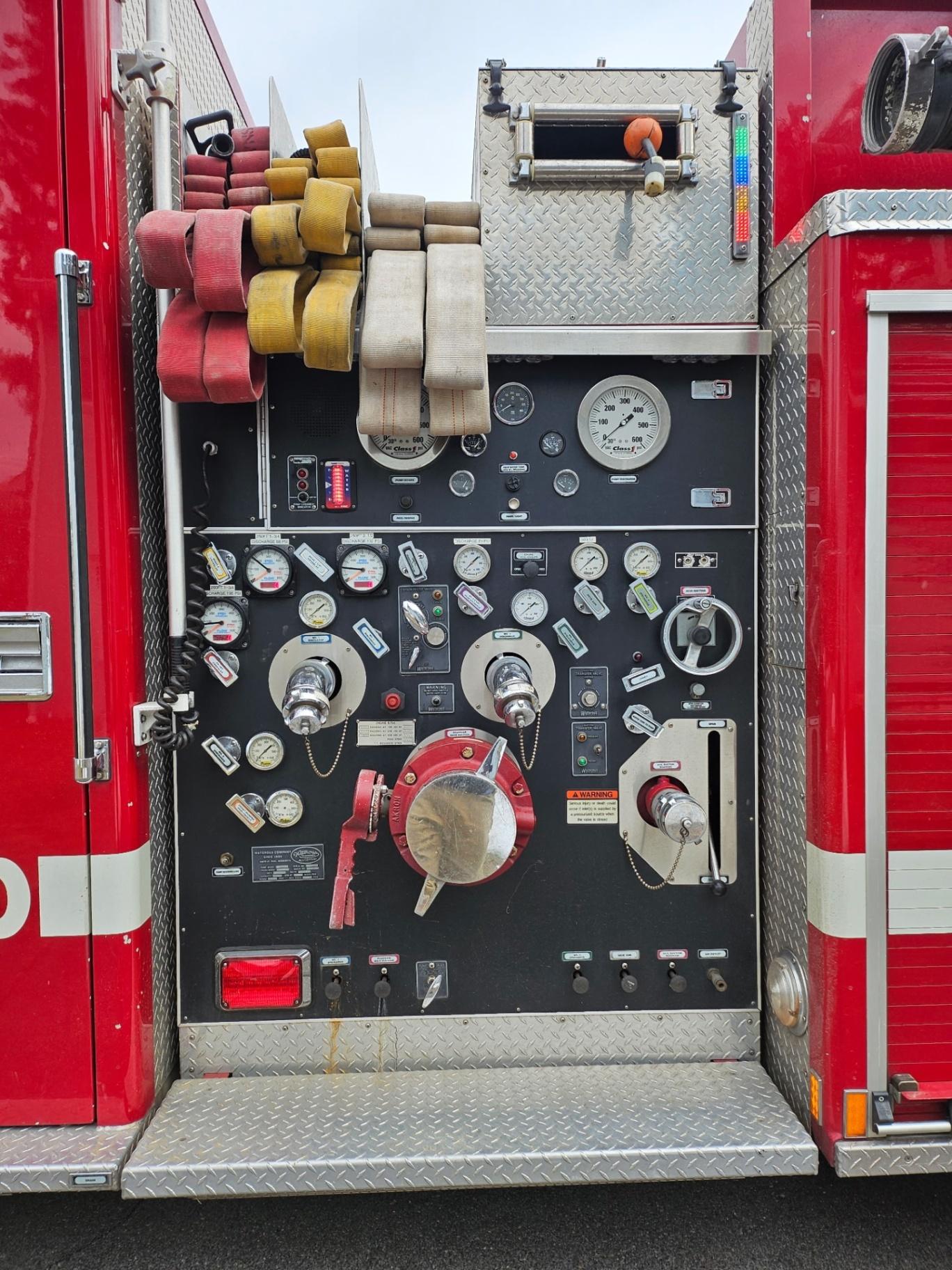 1999 Mack MR688P Pumper - image 5