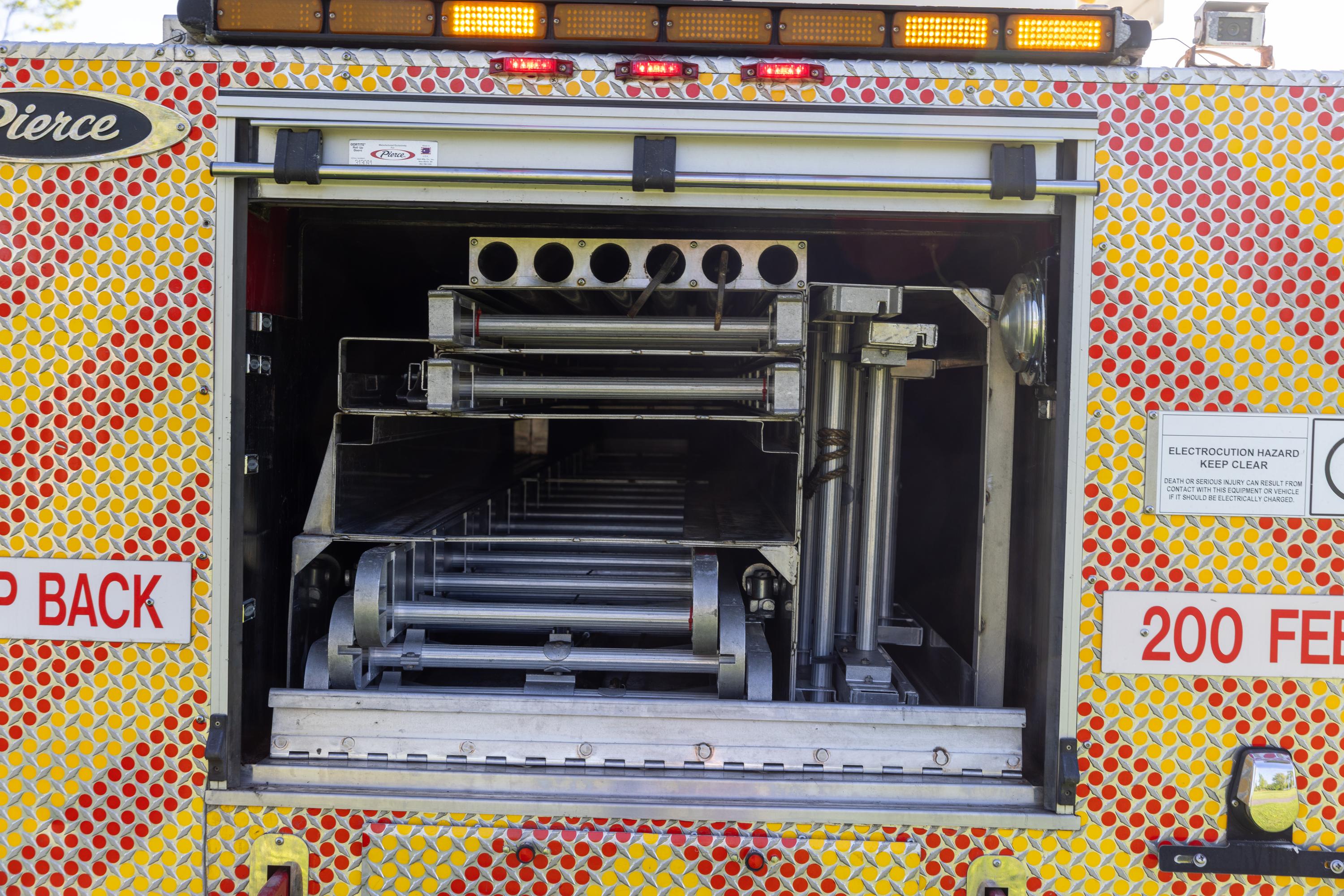 2003 Pierce TL100 100' Quint - image 39