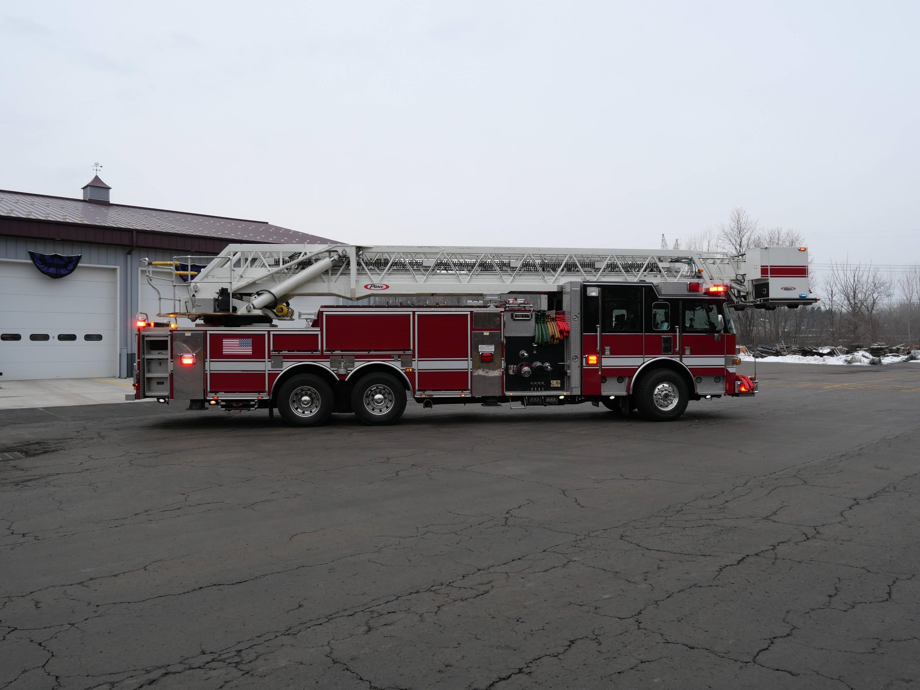 2008 Pierce Arrow XT 100' Quint - image 11