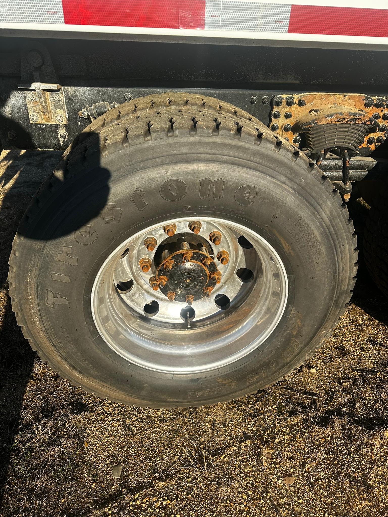 2018 Freightliner Heil Side Loader - image 16