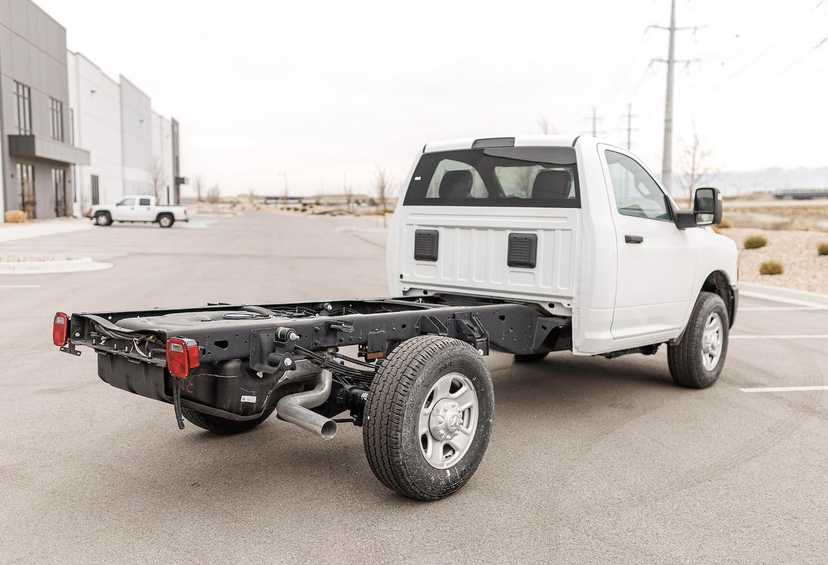 2024 Ram 3500 Regular Cab 4x4 Cab Chassis — photo 3