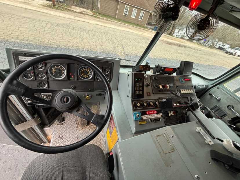 1995 Pierce Pumper — photo 8