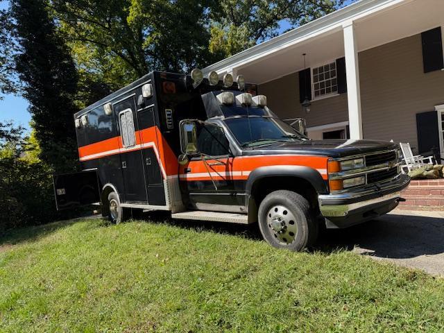 1999 Chevrolet 3500 HD 4x4 Type I Ambulance - image 9