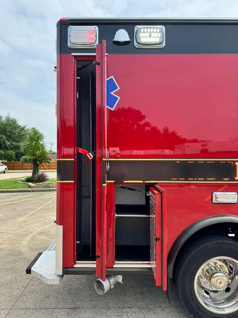 2020 Ford Type I Ambulance - image 25