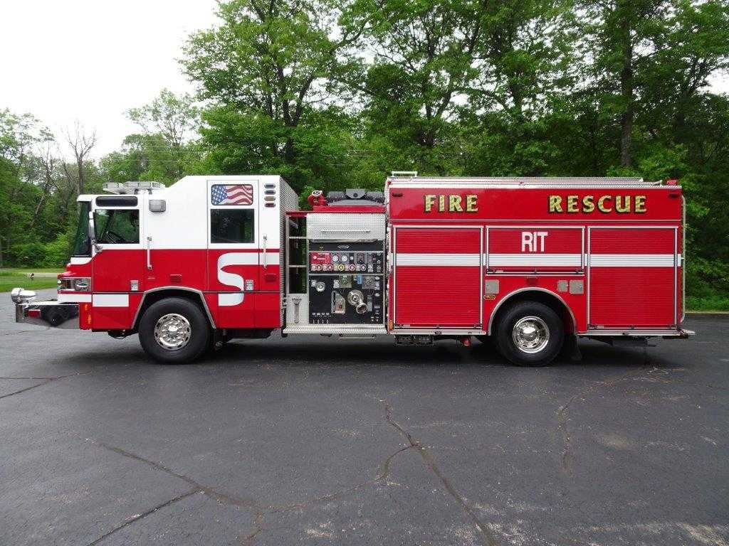 2010 Pierce Quantum Rescue Pumper